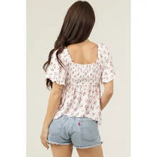 Load image into Gallery viewer, 6253- Hanky Hem Short Sleeve Printed Top
