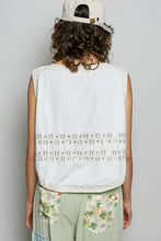 Load image into Gallery viewer, 5961- POL.V-Neck Relaxed Fit V-Shaped Hem Crochet Vest-BEIGE
