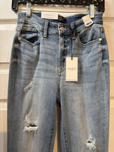 Load image into Gallery viewer, 1721- Judy blue distressed flares size 1
