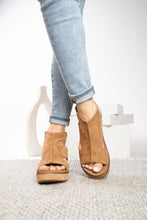 Load image into Gallery viewer, 6586- CORKYS  FALLING HARD Tobacco Faux Suede

