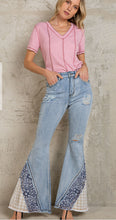 Load image into Gallery viewer, 4556- POL BELL BOTTOM PATCH JEANS
