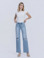 Load image into Gallery viewer, 5871- LOVERVET.HIGH RISE LIGHT WASH DISTRESS SLIM WIDE
