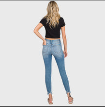 Load image into Gallery viewer, 4138- PETRA153-Distressed Mid Rise Ankle Skinny Jeans w/ Frayed Hem

