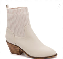 Load image into Gallery viewer, CORKYS CRACKLING BOOT- IVORY
