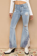 Load image into Gallery viewer, 4556- POL BELL BOTTOM PATCH JEANS
