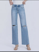 Load image into Gallery viewer, 5871- LOVERVET.HIGH RISE LIGHT WASH DISTRESS SLIM WIDE
