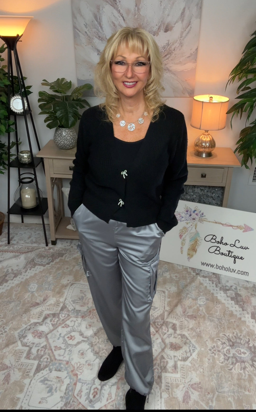 5574-V-neckline Rhinestone Bow Cardigan-black