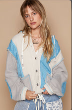 Load image into Gallery viewer, 4669- THERMAL QUILTED KNIT HOODIE-SKY/GREY
