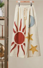 Load image into Gallery viewer, 6192- Sun Moon Star Patch Wide Pants
