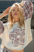 Load image into Gallery viewer, 4660-  POL FLOWER PATCH PLAID SLEEVE TOP-CREAM
