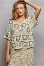 Load image into Gallery viewer, 5467- POL SMC224 CROCHET TOP NATURAL/CAMEL
