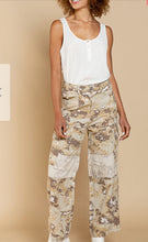 Load image into Gallery viewer, 4555- POL CAMO PATCH POCKET PANTS
