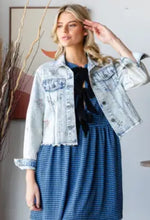 Load image into Gallery viewer, 6119- Butterfly Rhinestone Denim Jacket
