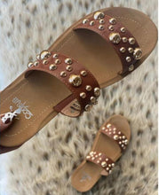 Load image into Gallery viewer, CORKYS MAGNET SANDALS-COGNAC
