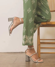 Load image into Gallery viewer, The Giza Metallic Silver | Glittery architectural block heel
