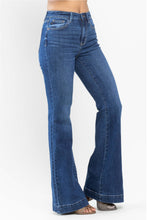 Load image into Gallery viewer, 4492-JUDY BLUE HIGH RISE HEM FLARE
