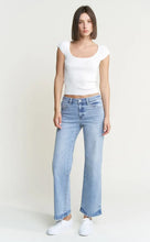 Load image into Gallery viewer, 5875- MICA- Mid Rise Loose Fit Straight Ankle
