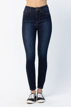 Load image into Gallery viewer, 3833- JUDY BLUE -HI-WAIST BACK PHONE YOKE SEAM SKINNY
