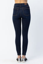 Load image into Gallery viewer, 3833- JUDY BLUE -HI-WAIST BACK PHONE YOKE SEAM SKINNY
