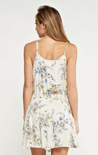 Load image into Gallery viewer, 5047- PRINTED TIE FRONT ROMPER
