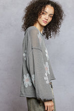 Load image into Gallery viewer, 5799- POL Balloon Sleeve Floral Print Thin Sweater -GREY
