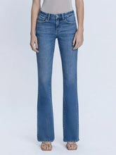 Load image into Gallery viewer, 6127- LOVERVET- Mid Rise Seamless Waistband Bootcut Jeans
