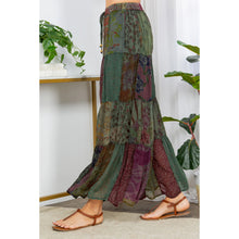 Load image into Gallery viewer, 4536-Retro Revival: Long Flared Patchwork Pants
