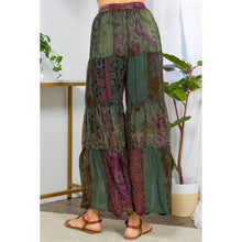 Load image into Gallery viewer, 4536-Retro Revival: Long Flared Patchwork Pants
