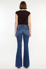 Load image into Gallery viewer, 5256- KAN CAN  -PETITE Mid Rise Flare JEANS
