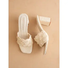 Load image into Gallery viewer, 6139- The Holland | Ivory Pearl Raffia Block Heel Mule
