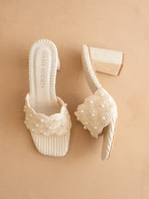 Load image into Gallery viewer, 6139- The Holland | Ivory Pearl Raffia Block Heel Mule
