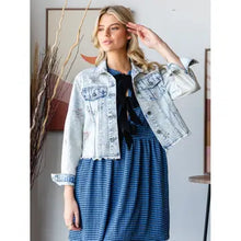 Load image into Gallery viewer, 6119- Butterfly Rhinestone Denim Jacket
