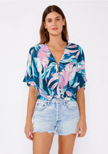 Load image into Gallery viewer, 5193-Short Sleeve V-Neck Tropical Leaf Knot Top
