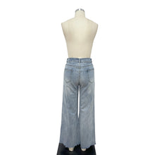 Load image into Gallery viewer, 6532-Floral Applique Wide Leg Jeans
