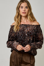 Load image into Gallery viewer, 6656-Velvet Burnout On/Off Shoulder Blouse LEOPARD
