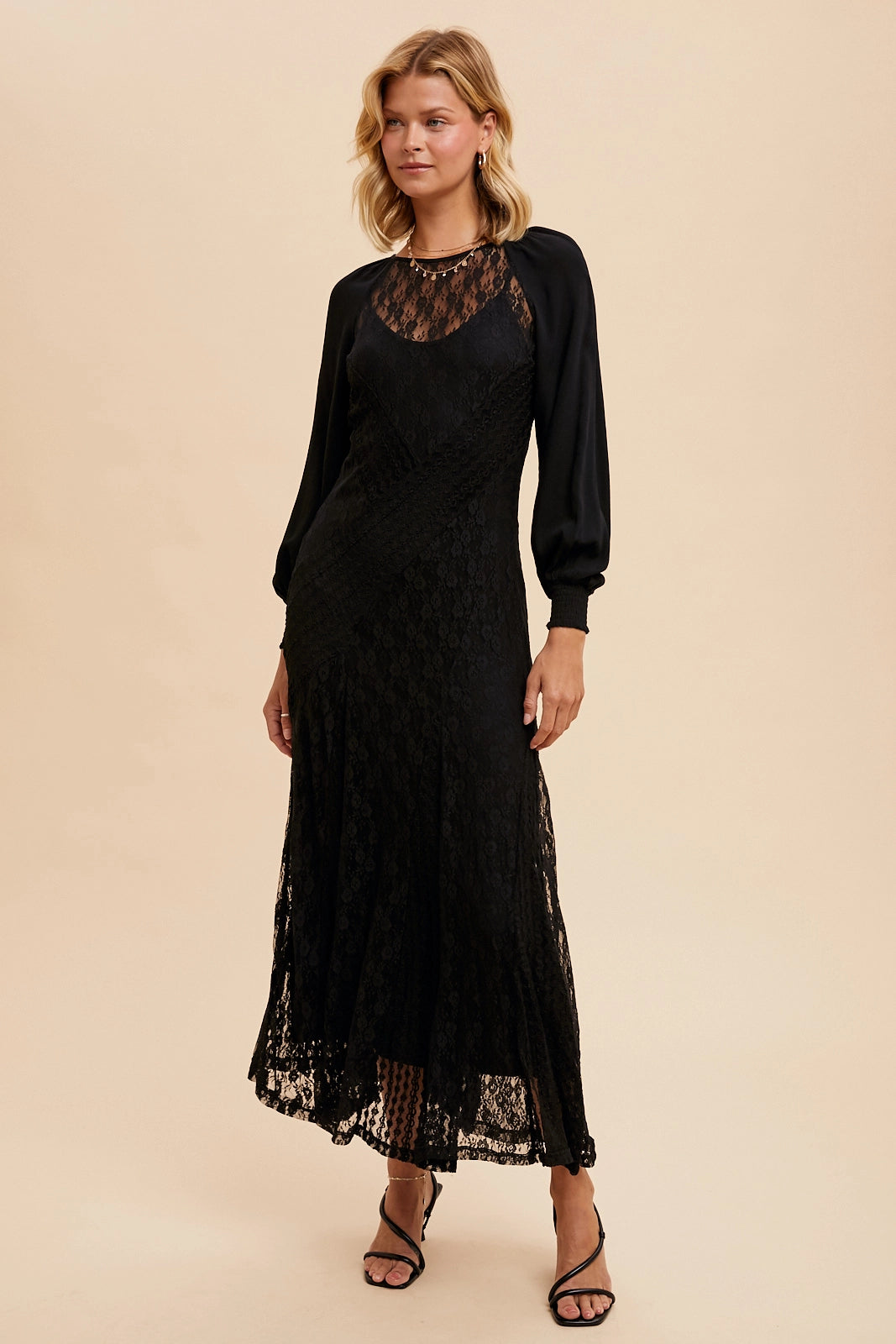 lace raglan sleeve dress a11d880772672ce39e9e0b2328d3c13032ad4c6569427f1d8b18b23304d2fd9d_7d0fd2fb-12c5-4413-92ab-934c49f8e82e_600x.jpg?v=1744067050