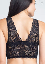 Load image into Gallery viewer, 3513- Seamless Lace Bralette- black
