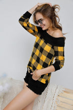 Load image into Gallery viewer, 1354-PLAID PRINT OFF THE SHOULDER TOP
