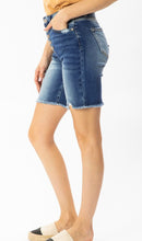 Load image into Gallery viewer, KAN CAN #640- BUTTON FLY DENIM SHORTS
