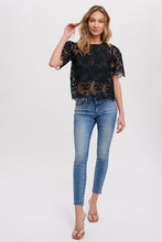 Load image into Gallery viewer, 3189-Embroidery Lace Top-Black
