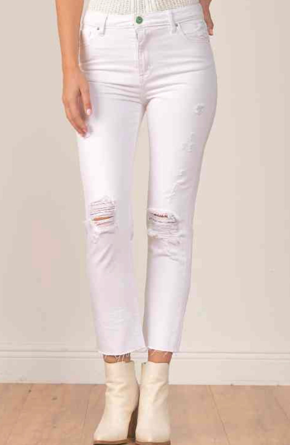 1773- ELAN WHITE JEANS