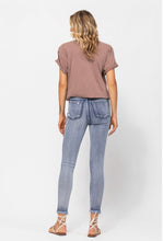 Load image into Gallery viewer, 3003- HI-WAIST BUTTONFLY BLEACH SPLASH SKINNY
