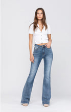Load image into Gallery viewer, 3293-Judy Blue Mid-Rise Trouser Flare
